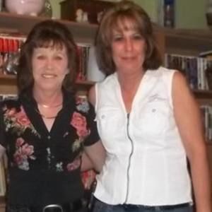 Meet your Posher, April